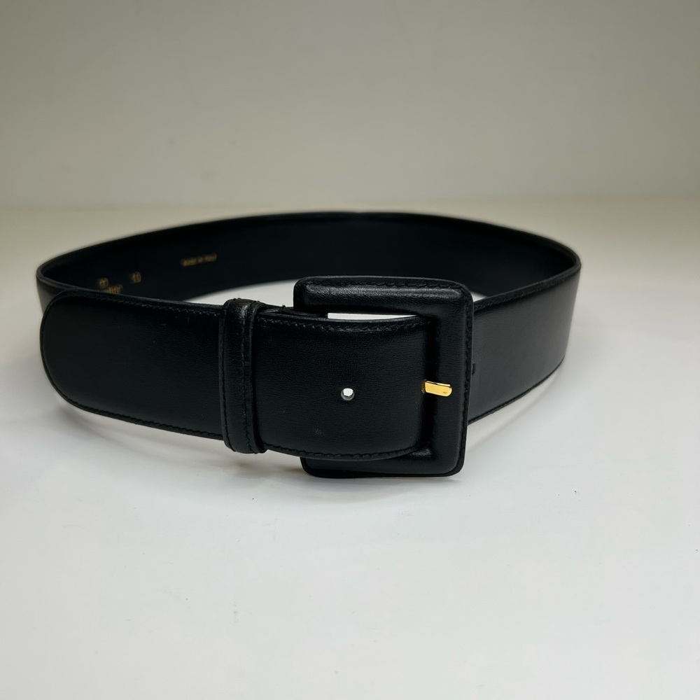 Black Vintage Valentino leather belt with leather wrapped buckle.